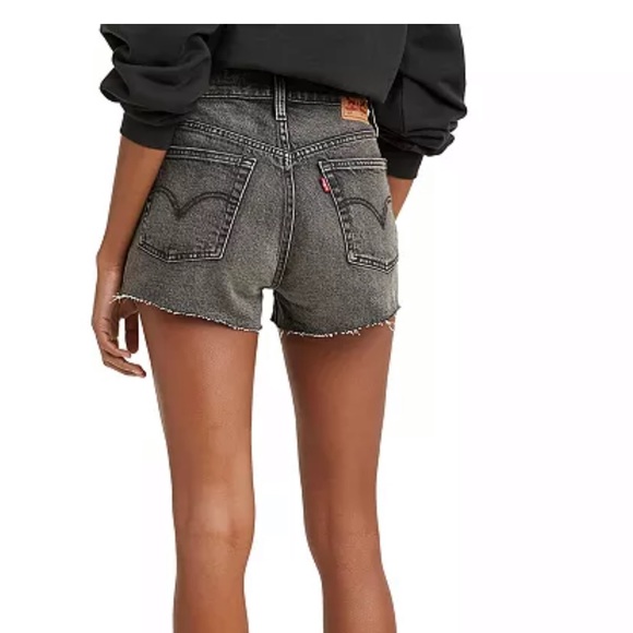 Levi’s black 100 cotton short size 27 - Picture 1 of 8